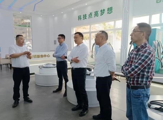 【Industry exchange】China Tower Energy Company Sichuan branch of the relevant leaders to visit Wolun Electric guidance