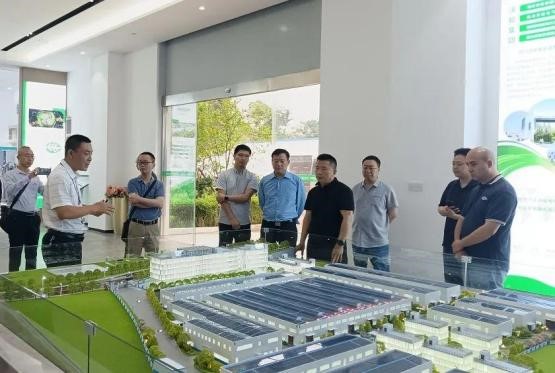 【leadership case】Zou Zhengyou, vice chairman of the CPPCC of Da 'an District, led a team to visit Wolun Electric to investigate the production and operation of industrial manufacturing industry