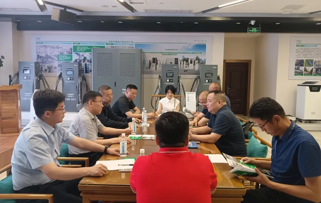 【cooperative communication】The Party and government delegation of Xinjiang Kashgar Region West Expo visited Wolun Group Chengdu Marketing Center to carry out cooperation and negotiations