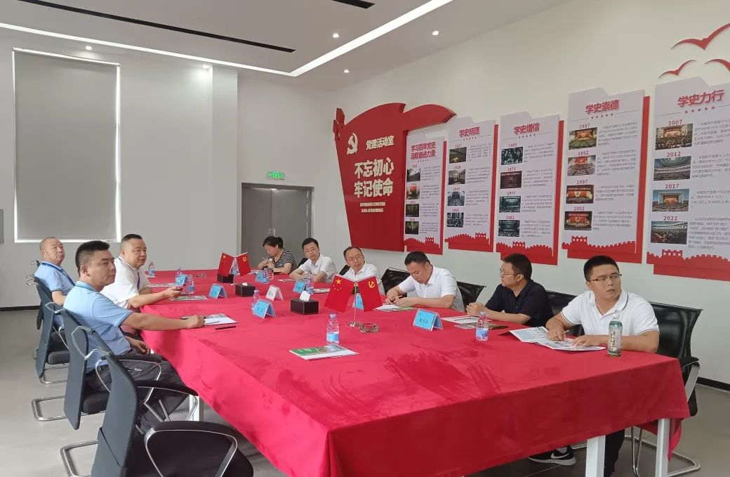 【Industry-finance cooperation】Luo Chengming, secretary of the Party Committee and chairman of Sichuan Digital Economy Industrial Development Co., LTD., visited Zigong Manufacturing Base of Wolun Electric for inspection and exchange