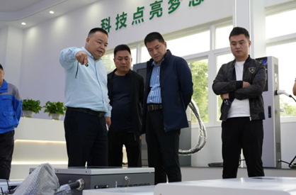 [Inspection and Exchange] Liu Changquan, Chairman of Fuxing Chengyun Transportation Development Group Co., Ltd. of Fushun County, and his delegation visited Wolun Electric for inspection and exchange